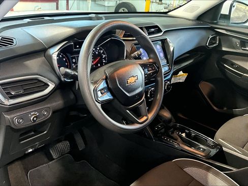 Certified 2022 Chevrolet TrailBlazer LT w/ Convenience Package image 8