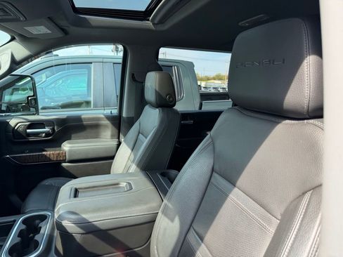 Used 2022 GMC Sierra 2500 Denali AWD/4WD image 14