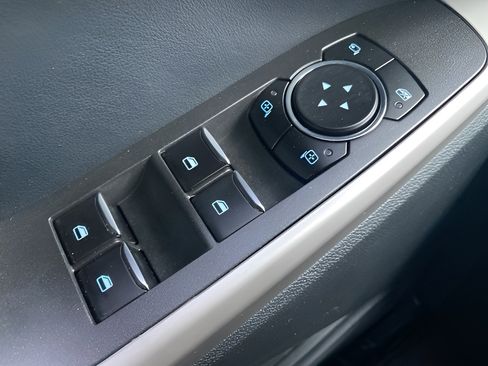 Certified 2023 Ford Explorer XLT w/ Equipment Group 202A image 20