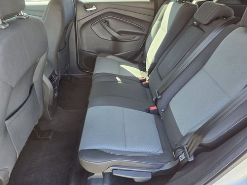 Used 2018 Ford Escape SE FWD image 22