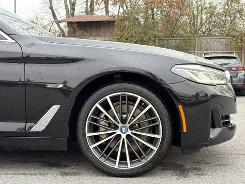 Used 2023 BMW 530e xDrive image 9