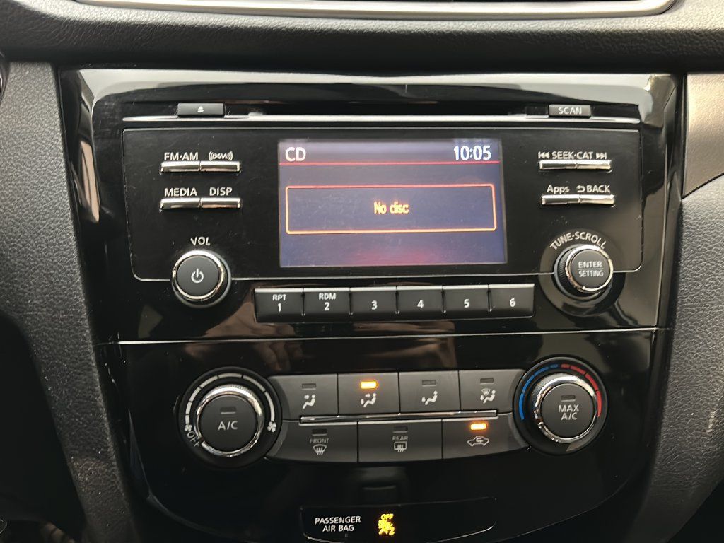 Used 2016 Nissan Rogue S w/ Appearance Package AWD/4WD image 24