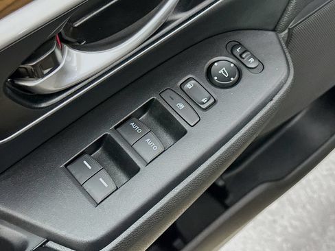 Used 2021 Honda CR-V EX-L image 18