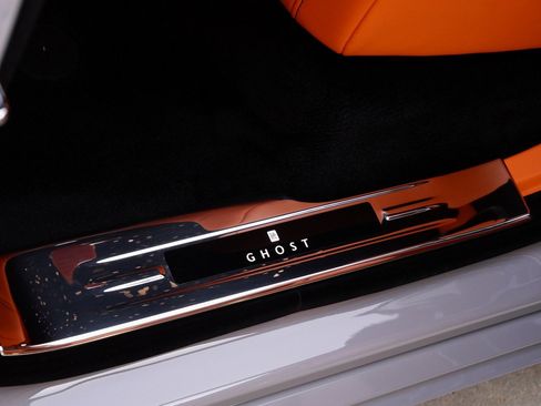 New 2025 Rolls-Royce Ghost image 9