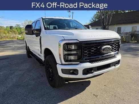 Certified 2026 Ford F250 Lariat w/ Black Appearance Package image 6