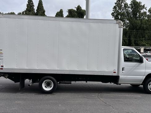 Certified 2026 Ford E-450 and Econoline 450 Super Duty w/ Power Equipment Group RWD image 6