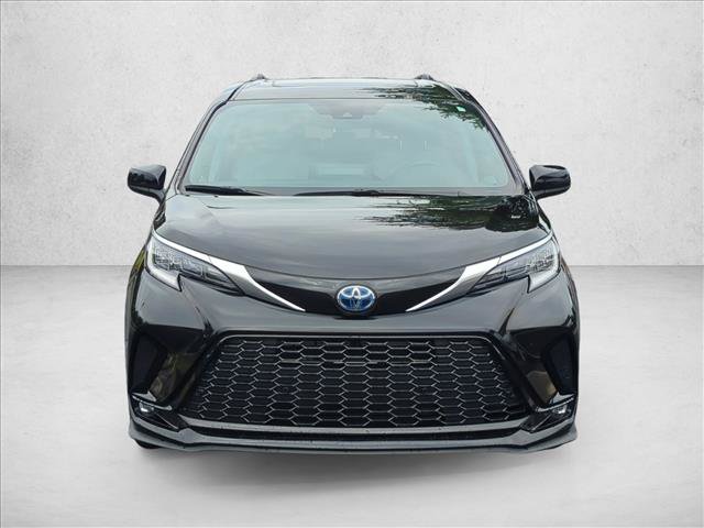 Certified 2024 Toyota Sienna XSE w/ XSE Plus Package FWD image 2