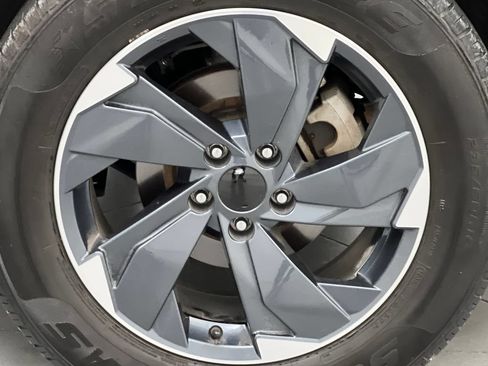 Used 2024 Nissan Rogue SV AWD/4WD image 67