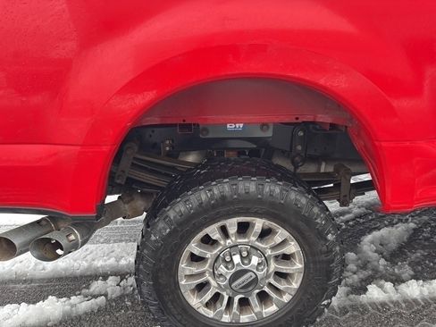 Used 2020 Ford F350 XLT w/ XLT Premium Package image 8