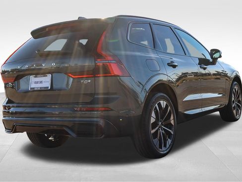 New 2026 Volvo XC60 T8 Plus w/ Climate Package AWD/4WD image 5