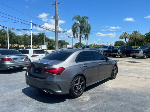 Used 2019 Mercedes-Benz A 220 4MATIC w/ AMG Line image 4