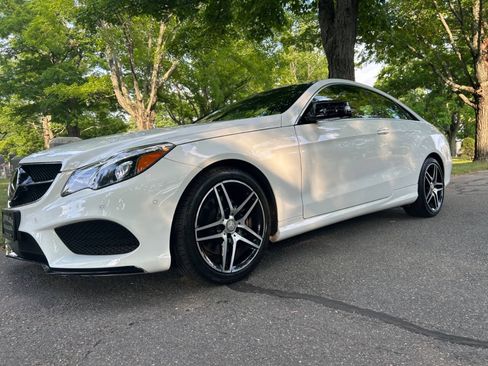 Used 2017 Mercedes-Benz E 400 4MATIC Coupe image 13