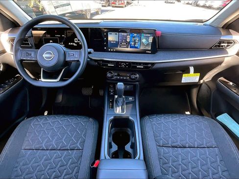 New 2026 Nissan Kicks SV image 5