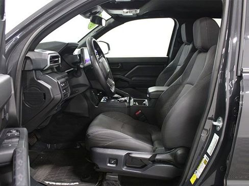 Used 2024 Toyota Tacoma SR w/ SR Upgrade Package AWD/4WD image 10