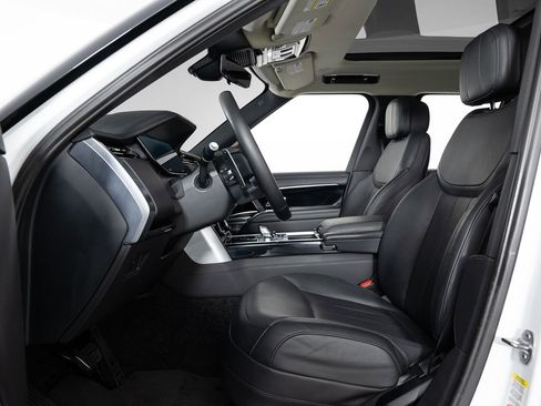 Used 2022 Land Rover Range Rover SE image 14