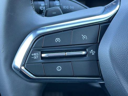 New 2026 Chevrolet Equinox LT w/ Convenience Package II image 16