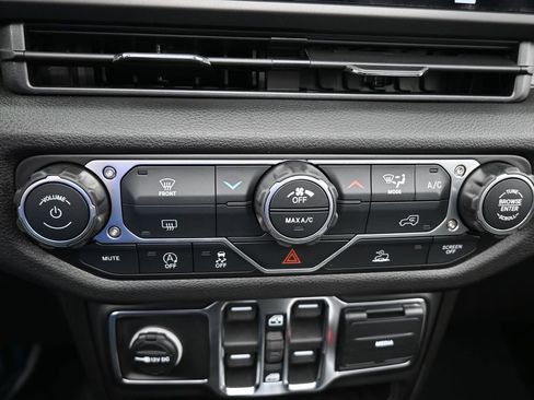 New 2026 Jeep Wrangler Sport S image 18