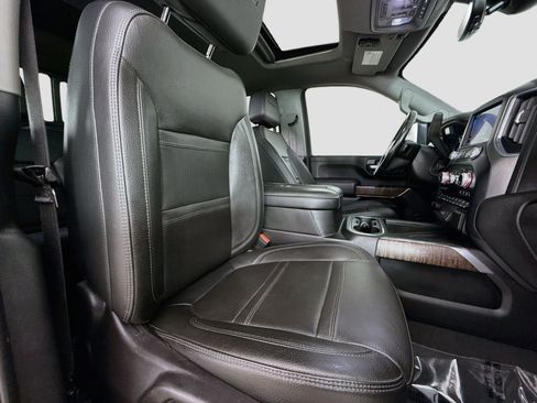 Used 2022 GMC Sierra 3500 Denali w/ Denali Black Diamond Edition AWD/4WD image 31