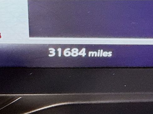 Used 2024 Nissan Pathfinder Platinum image 5