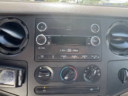 Used 2009 Ford F350 4x4 Crew Cab DRW Super Duty image 21