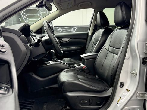 Used 2019 Nissan Rogue SL image 10