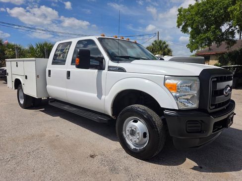 Used 2015 Ford F350 XL w/ Power Equipment Group image 4