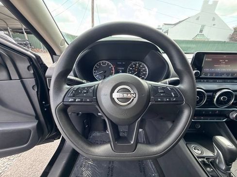 Used 2025 Nissan Sentra S FWD image 7