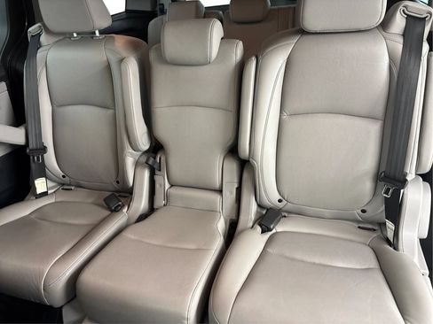 Used 2023 Honda Odyssey EX-L image 46