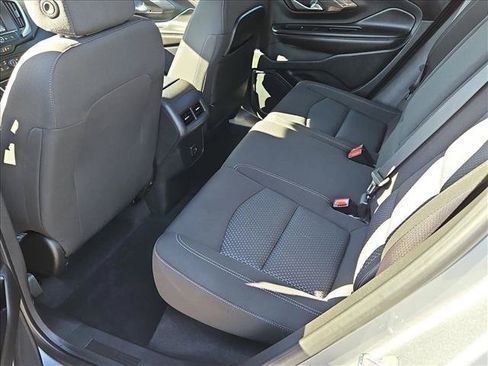 Used 2023 GMC Terrain SLE w/ Driver Convenience Package FWD image 18
