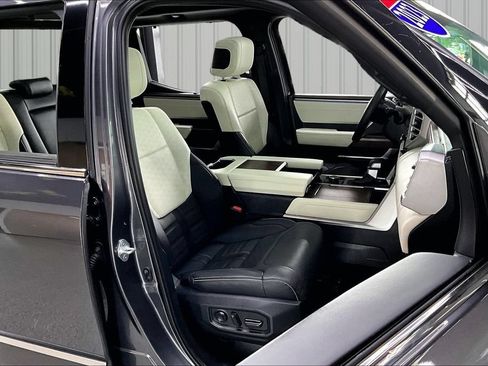 Used 2023 Toyota Tundra Capstone AWD/4WD image 29