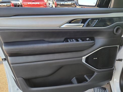 New 2026 Jeep Grand Wagoneer Limited AWD/4WD image 19