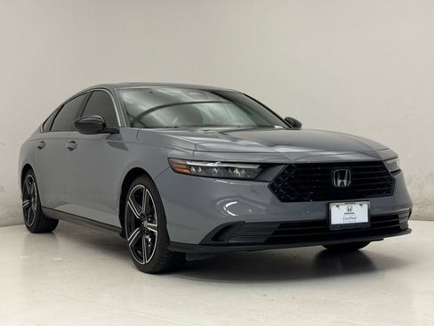 Used 2023 Honda Accord Sport image 4