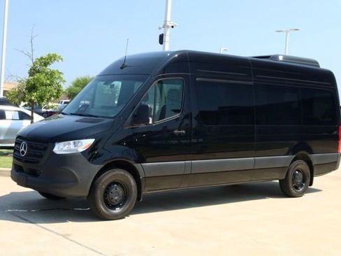 New 2025 Mercedes-Benz Sprinter 2500 image 7