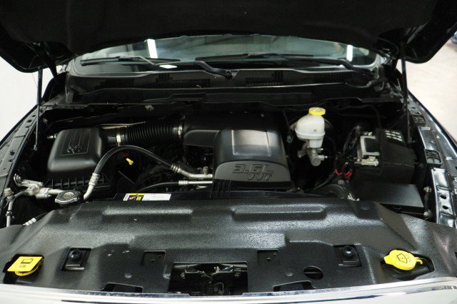 Used 2024 RAM 1500 Classic SLT AWD/4WD image 33