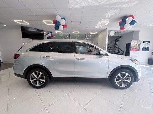 Used 2019 Kia Sorento EX AWD/4WD image 5