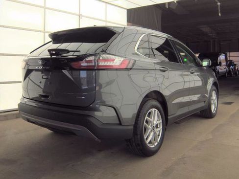 Used 2023 Ford Edge SEL w/ Convenience Package image 7