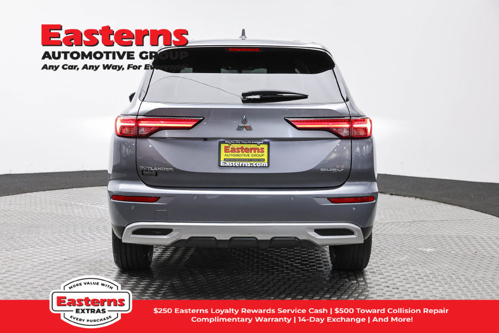 Used 2023 Mitsubishi Outlander SE AWD/4WD image 7