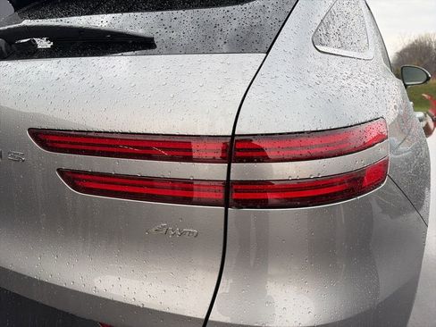 New 2026 Genesis GV70 2.5T Advanced AWD/4WD image 12