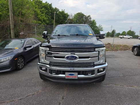 Used 2017 Ford F250 Lariat w/ Chrome Package AWD/4WD image 1