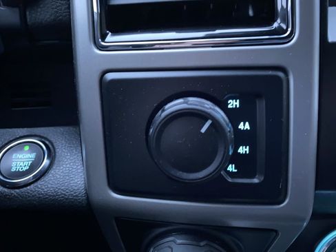 Used 2020 Ford F150 Lariat w/ Equipment Group 502A Luxury image 29