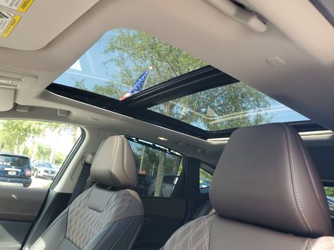 Used 2025 Nissan Murano Platinum w/ Cargo Package AWD/4WD image 16