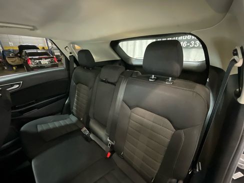 Used 2016 Ford Edge SEL FWD image 30