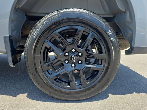 Used 2024 Chevrolet Silverado 1500 Custom AWD/4WD image 30
