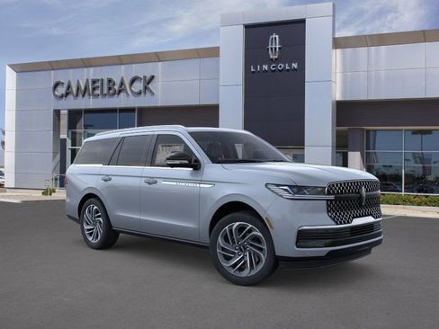 New 2025 Lincoln Navigator Reserve image 7