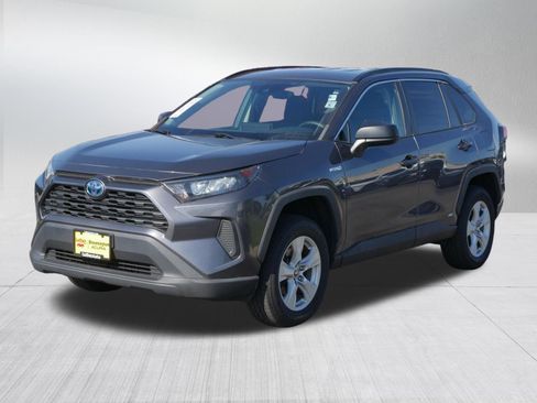 Used 2021 Toyota RAV4 LE AWD/4WD image 3