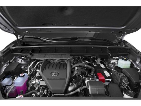 Used 2023 Toyota Highlander LE image 8