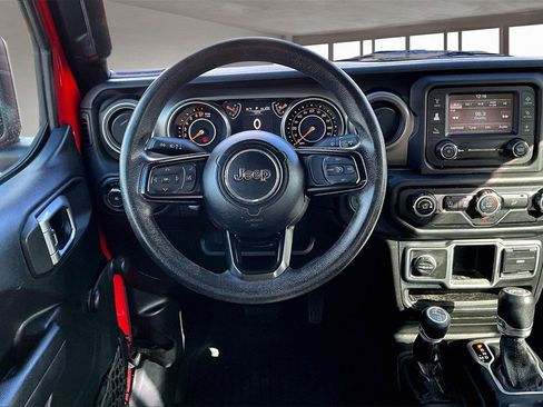 Used 2018 Jeep Wrangler Unlimited Sport image 5