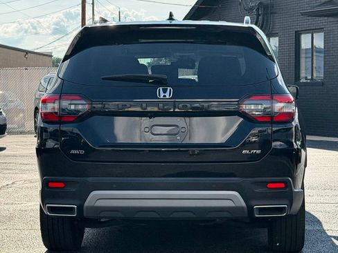 Used 2023 Honda Pilot Elite image 6