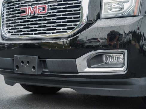 Used 2018 GMC Yukon Denali image 15