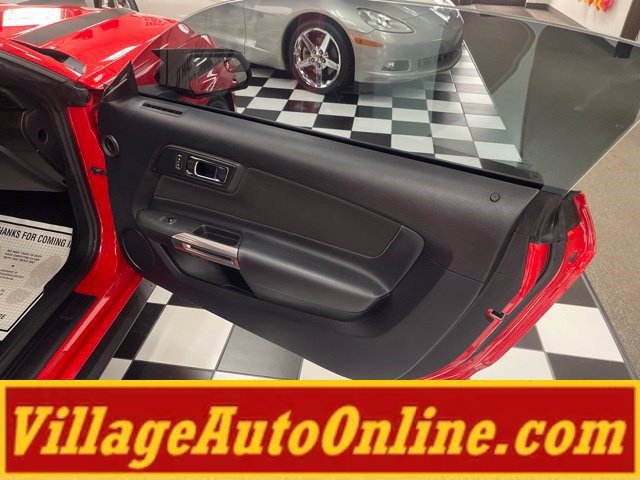 Used 2015 Ford Mustang Convertible RWD image 19